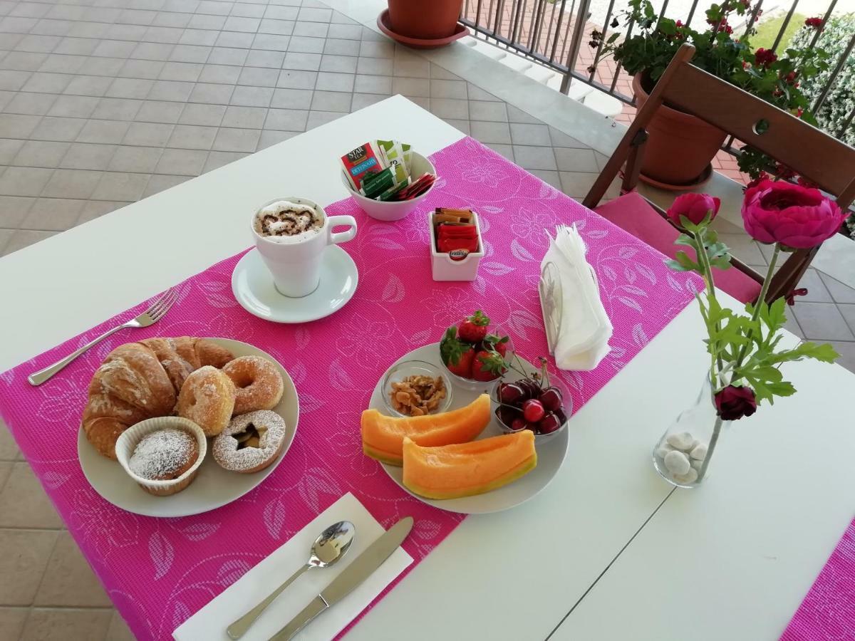 Il Giardino Delle Zagare Bed and Breakfast Fondi Εξωτερικό φωτογραφία